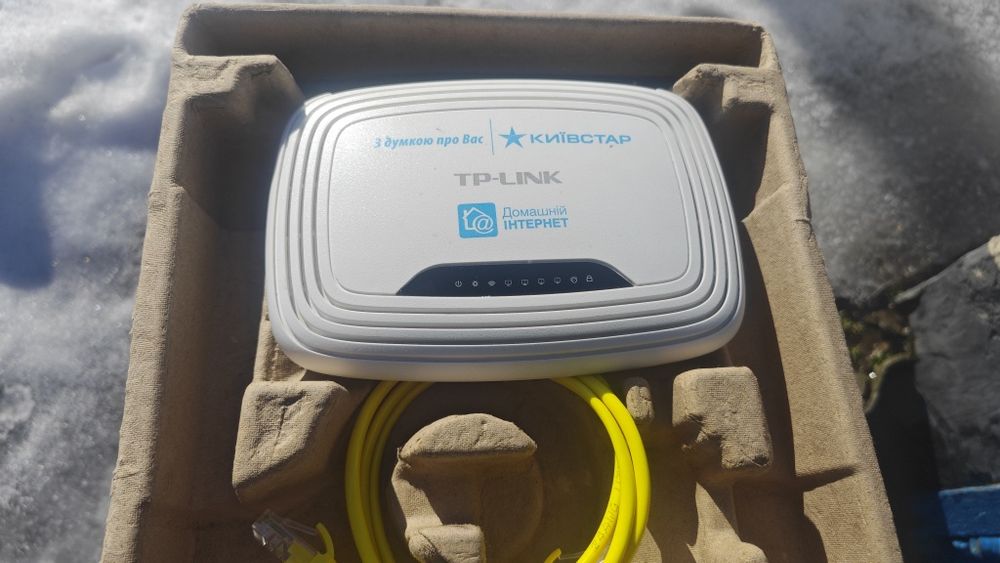 Wi-Fi роутер TP-Link та Mercusis MV301R