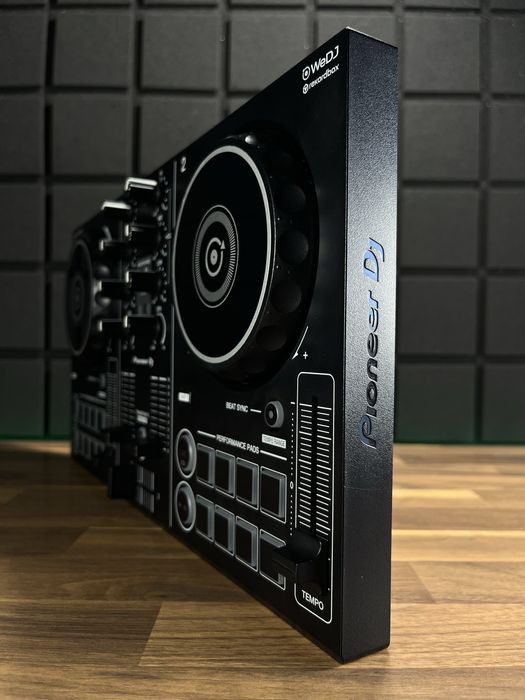 Pioneer DDJ-200 (Доставимо кур’єром — БЕЗКОШТОВНО!)