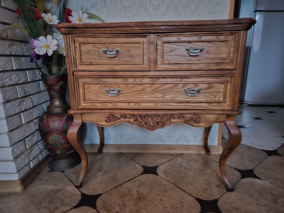 Вінтажний кабінетний комод