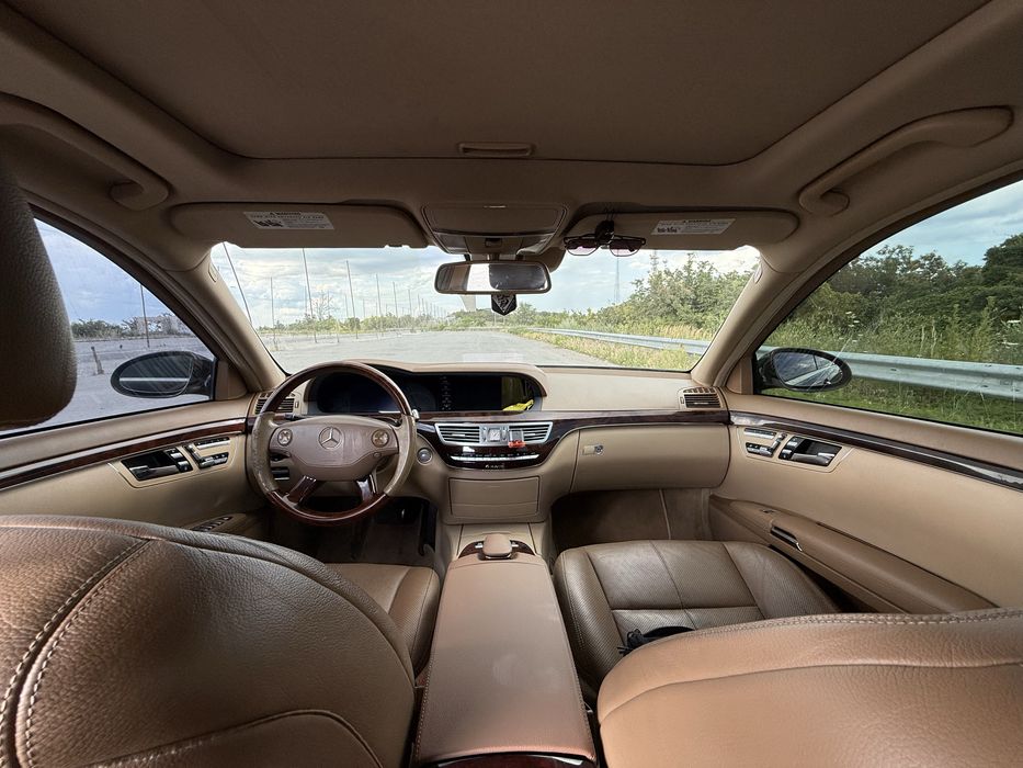 Продам Mercedes Benz  S 500 / W221