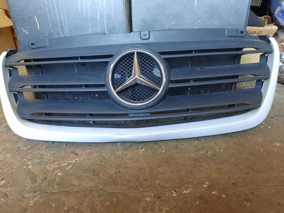 Grill Mercedes Sprinter W910