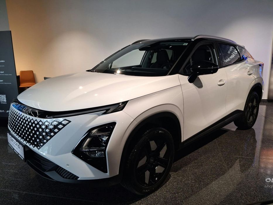 Omoda 5 Premium / fabrycznie nowy / hybryda / 2026