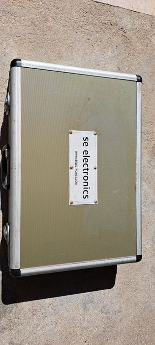 Microfone condensador SE Electronics  Z 5600A