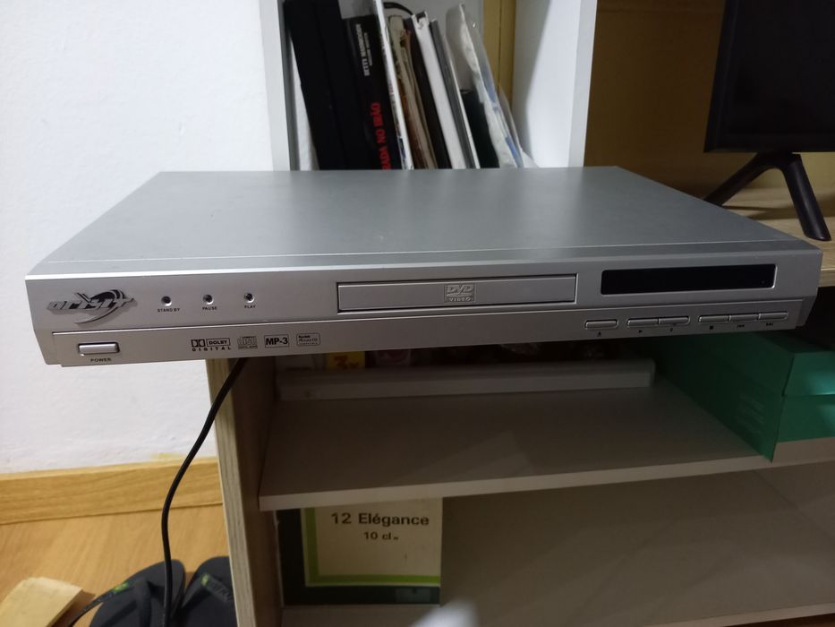 Vendo dvd usado poucas vezes