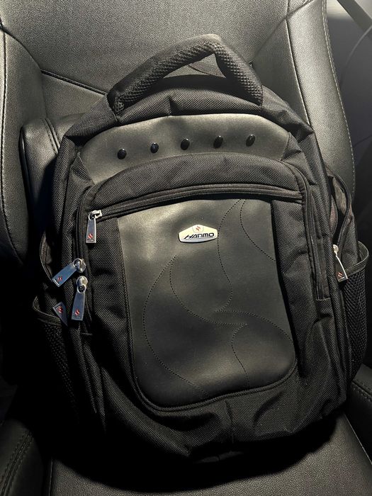 Новий рюкзак з ортопедичною спинкою