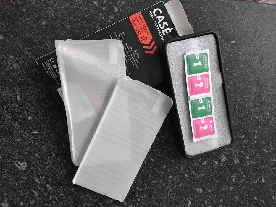 15€ por Capa samsung  a25  como nova nunca usada com duas películas