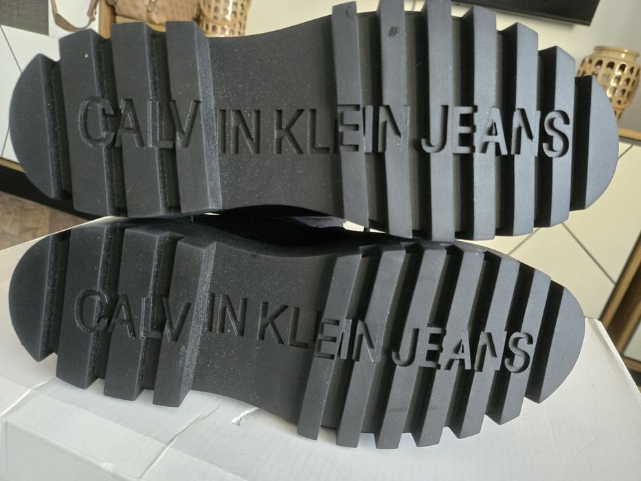 Calvin Klein Śniegowce roz. 39 Nowe Oryginalne