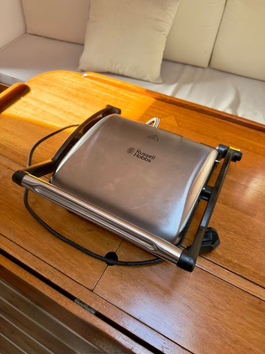 Russell Hobbs Grelhador/Sanduicheira 3-em-1 — Como Novo