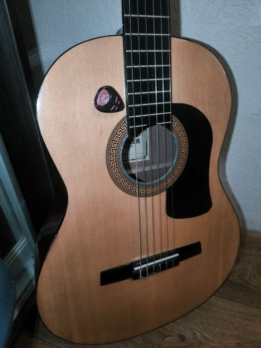 Гітара HOHNER HC 06