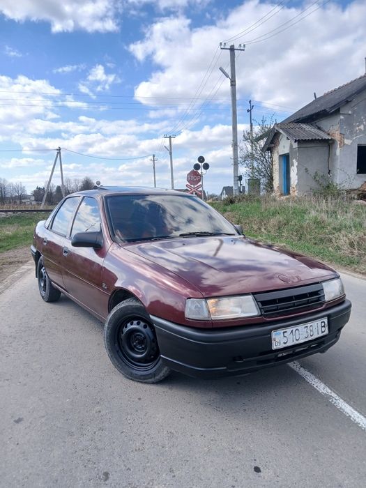 Продам Opel Vectra A 1.8i