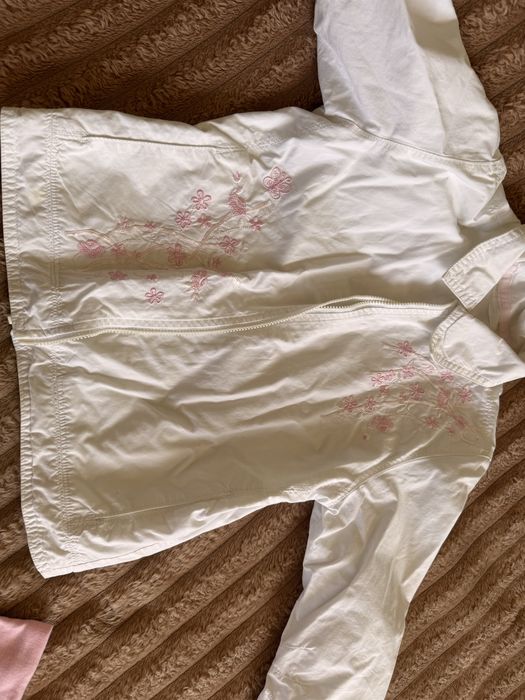 Віддам безкоштовно одяг для дівчинки 4-5-6 рочків