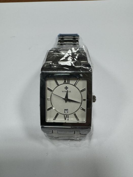 Годинник з датою