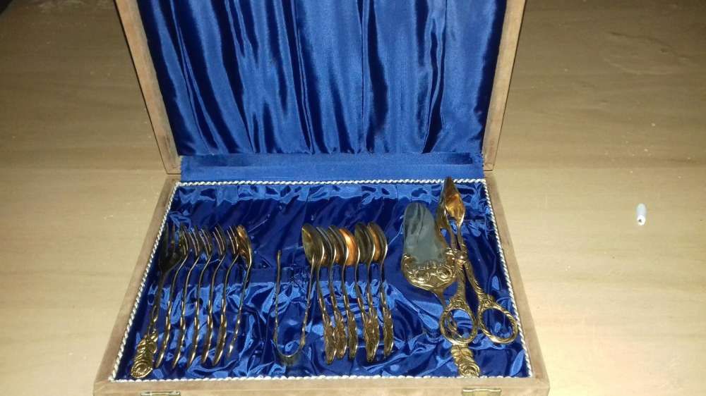 Faqueiro antigo anos 80s banhado a ouro Solingen