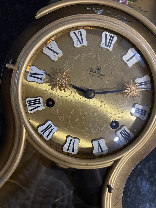 Relógio de parede Swiss Palais Royal com consola