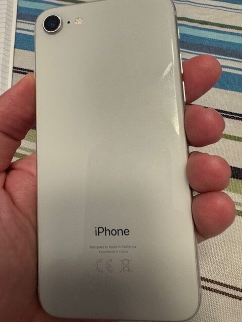 iPhone 8 64G Brancom