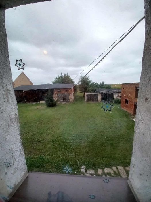Sprzedam dużą działke z domem