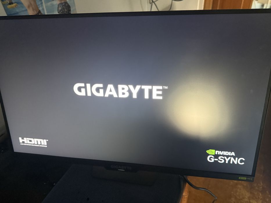 Monitor Gaming GIGABYTE G27Q2 (27'' - Led - QHD - 1 ms - 200 Hz - Preto)