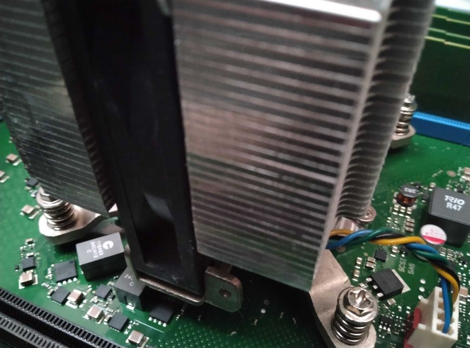 Стандартный серверный кулер Fujitsu  -Медное основание