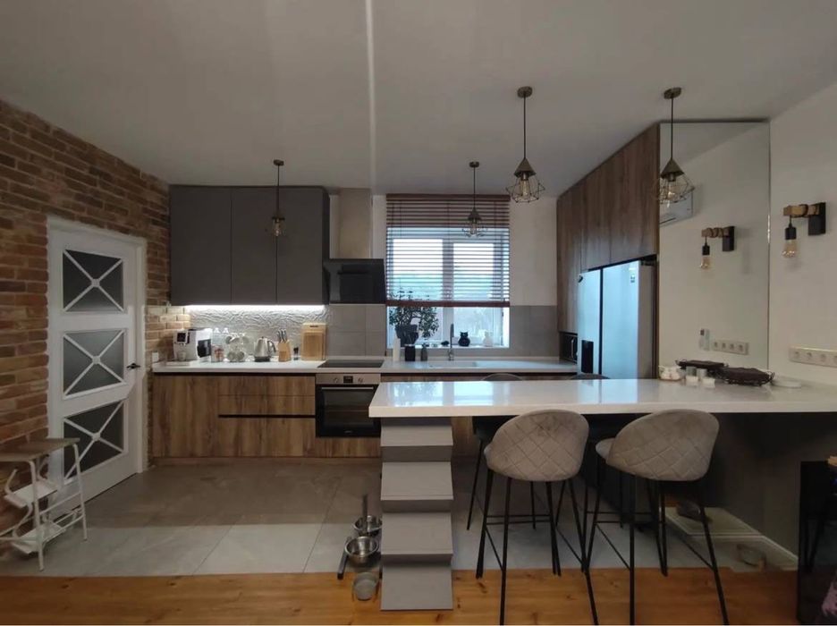 Продам дом в пещанке два дома на участке