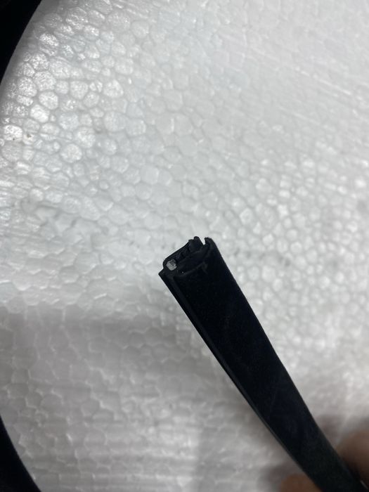 Резинка люка уплотнитель bmw e34 е34 ущільнювач