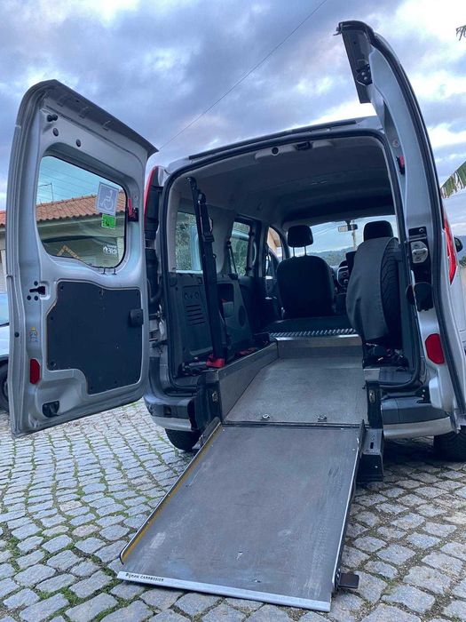 Renault Grand Kangoo 1.5 dci 90 ch (TPMR)