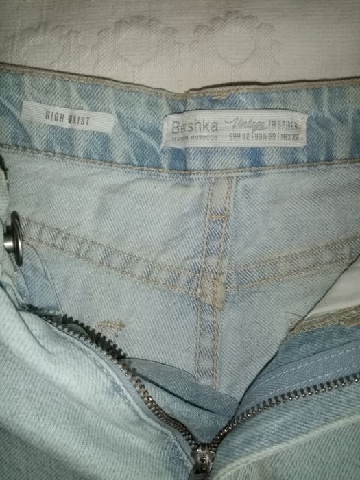XS (32) Bershka джинсовые шорты