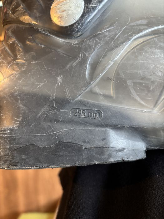 Buty narciarskie dziecięce rozmiar 38-39 / 250-255mm skorupa 295mm