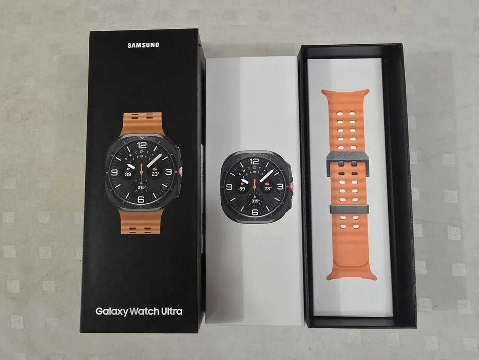 Samsung Galaxy Watch Ultra годинник