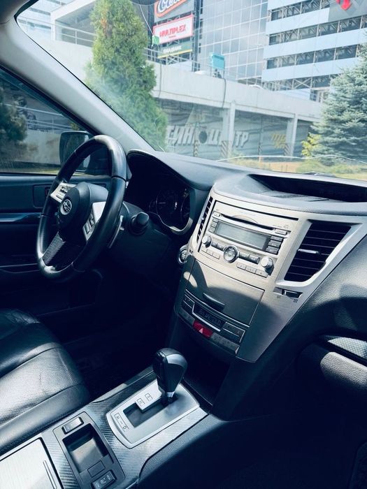 Subaru Legacy полная комплектация газ Е-4