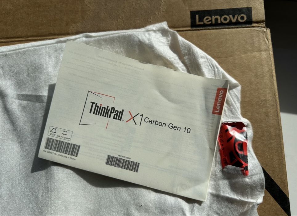 Lenovo ThinkPad X1 Carbon Gen10 i5/16GB/256GB LTE BIOS LOCK