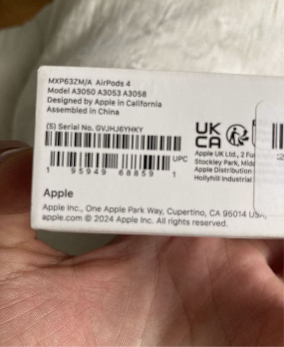 Airpods 4 de 2025 originais com fatura El Corte Ingles