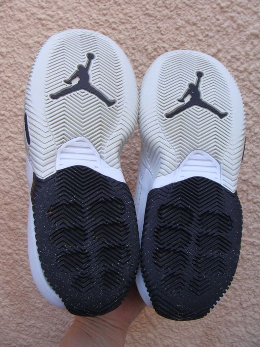 39/24.5 см Jordan Nike кроссовки крутые кожаные оригинал