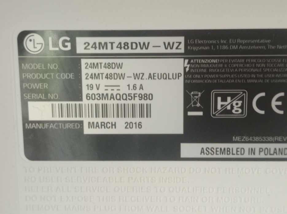 TV LED with White Background64171303334146122