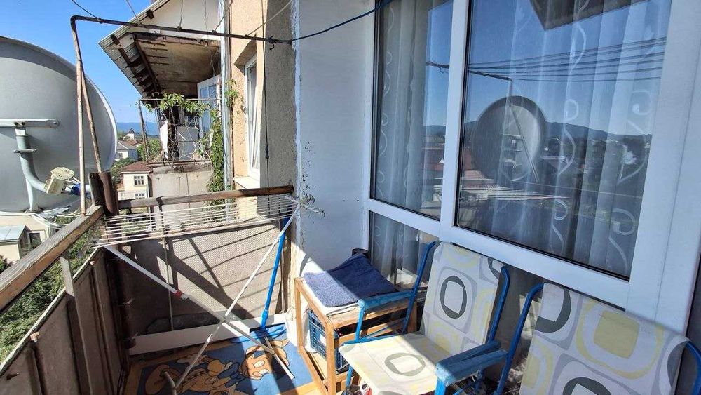 Продаж 3 к. квартири Надвірна, центр, 66 м2, двостороння, балкони