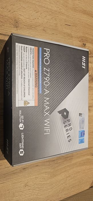 MSI Pro Z790-A MAX WIFI DDR5 LGA1700 c/ Caixa e Acessórios Completos