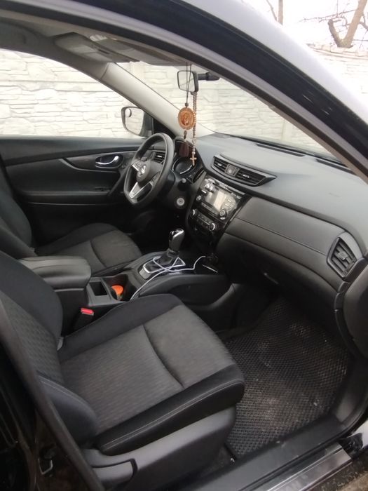 Продам авто Nissan Rogue