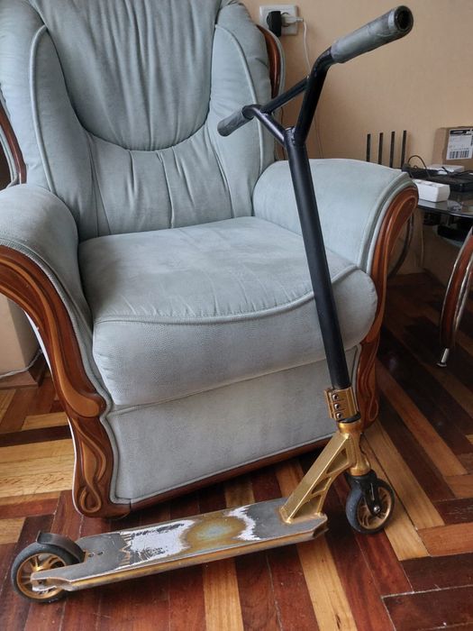 Продам самокат Best Scooter
