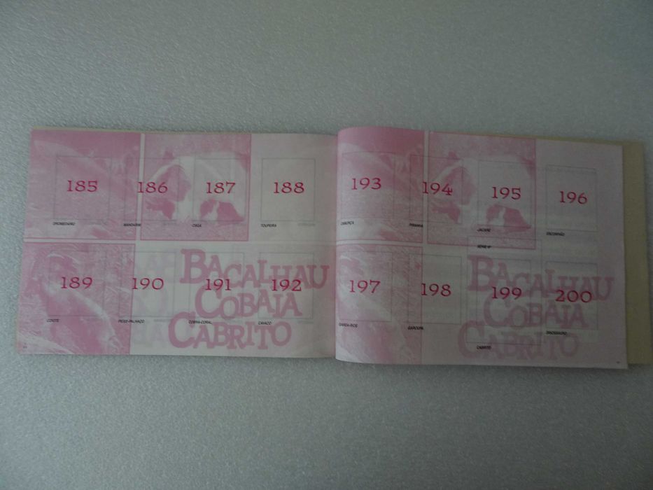 Caderneta de cromos vazia - Bacalhau, cobaia e cabrito