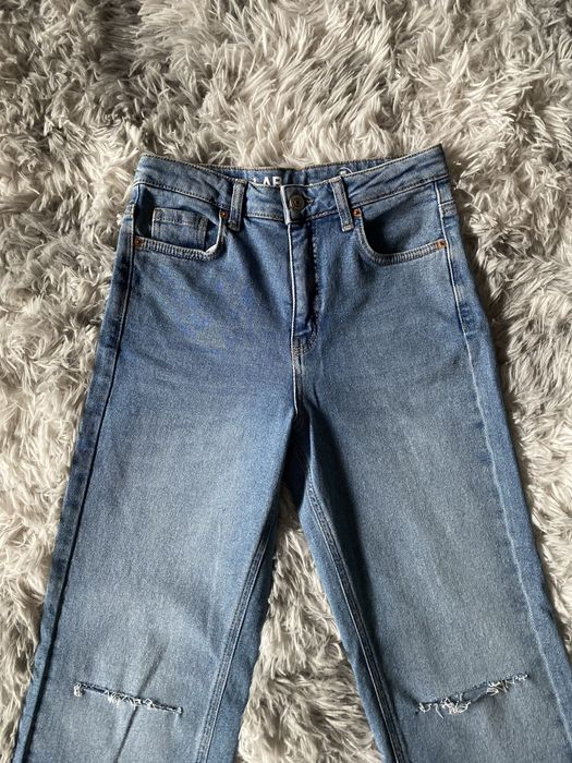 Jeansy z rozdarciami na kolanach szerokie XS 34 lab industries