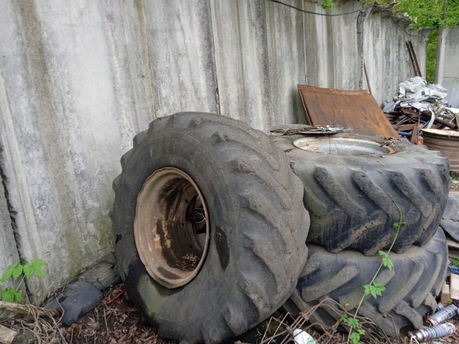 Шины с фронтального погрузчика Т-156 (530*610)