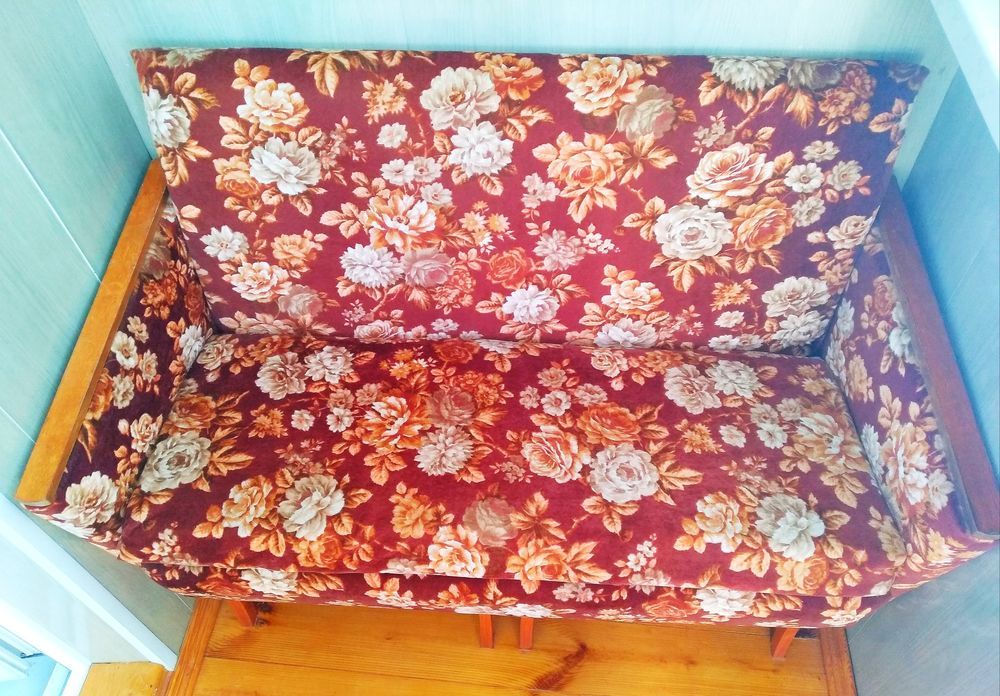 Диван в офис, диван в кафе, диван на терасу на балкон, банкетка, пуфик