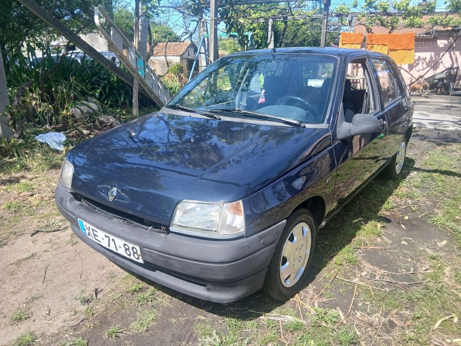 Renault clio 1.1i
