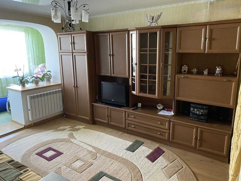 Продам 1-комнатную возле ЖД-вокзал!