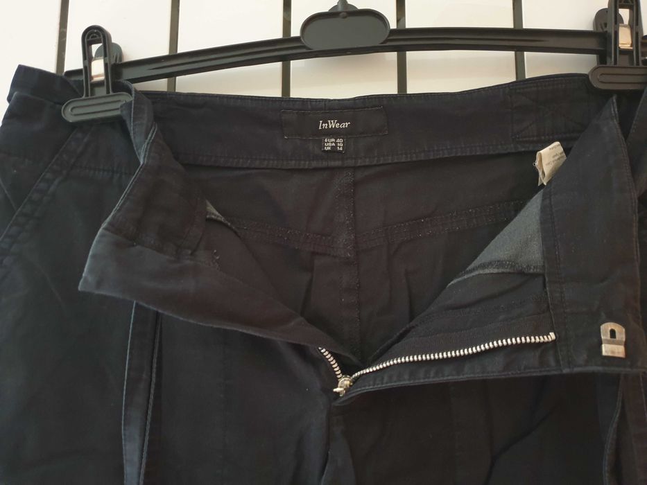 Czarne bawełniane bojówki InWear r. 40