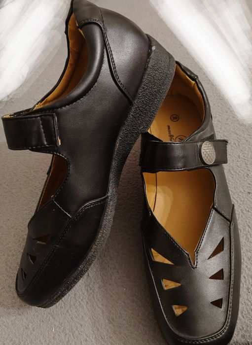 Półbuty ażurowe buty