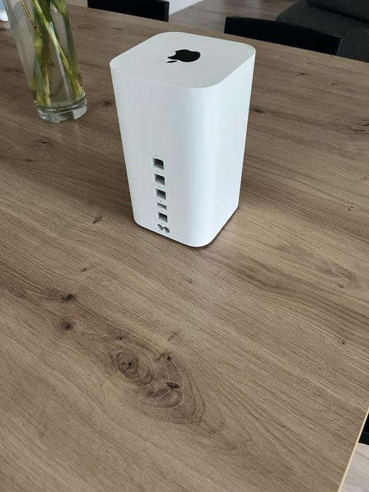 Apple AirPort Time Capsule 3 TB A1470— Wi-Fi роутер + резервне сховище