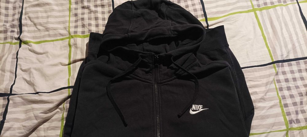 Bluza czarna Nike s
