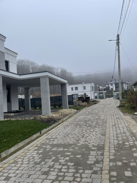 Житлоаий будинок Винники