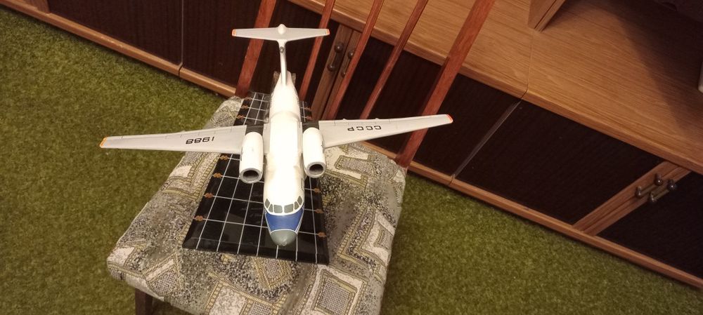 Модель Самолета АН-72