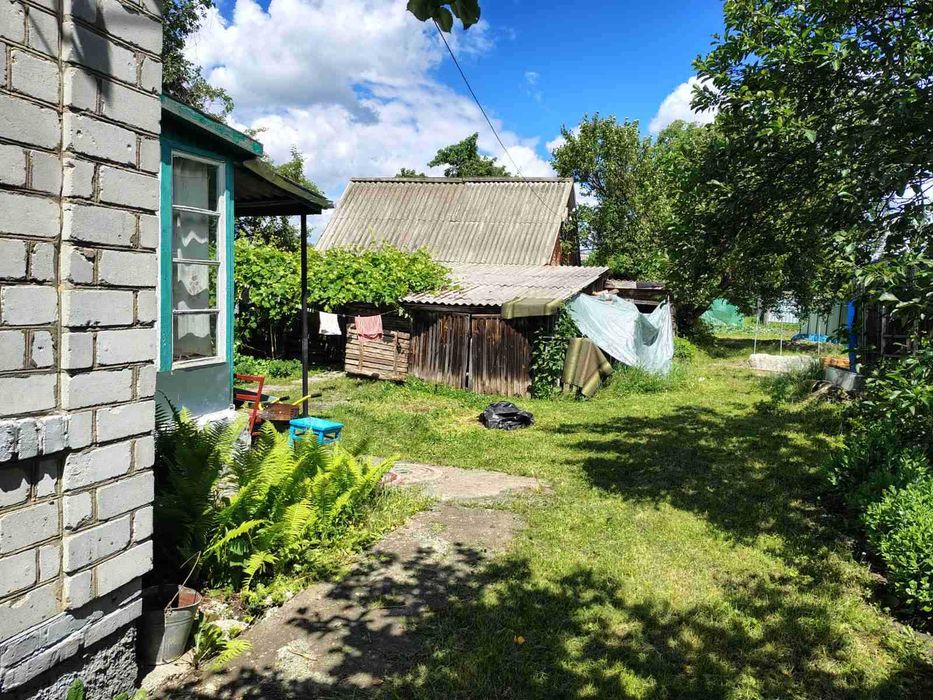 Продам будинок с земельною ділянкою 12 с в мальовничому місті с.Гавронщина Київська обл.